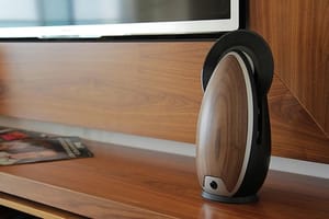 New vertical record player lets you play your vinyl with a remote control